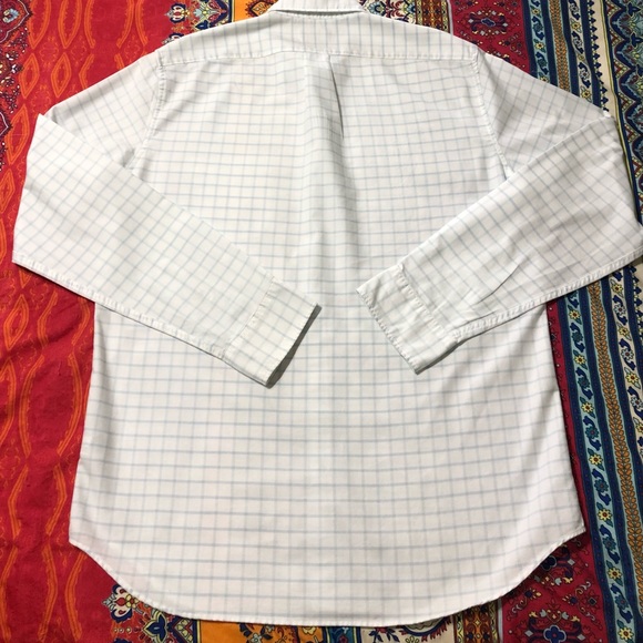 J.CREW MEN’s WOVEN LIGHTWEIGHT BUTTON DOWN. CRISP WHITE& PALE BLUE..!IMMACULATE! - Picture 3 of 4